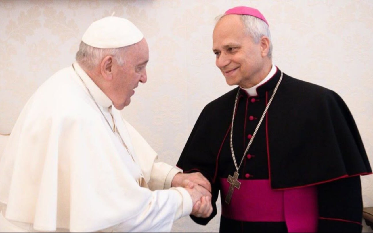 El Vaticano pisó el freno y salió a aclarar que Francisco no mintió
