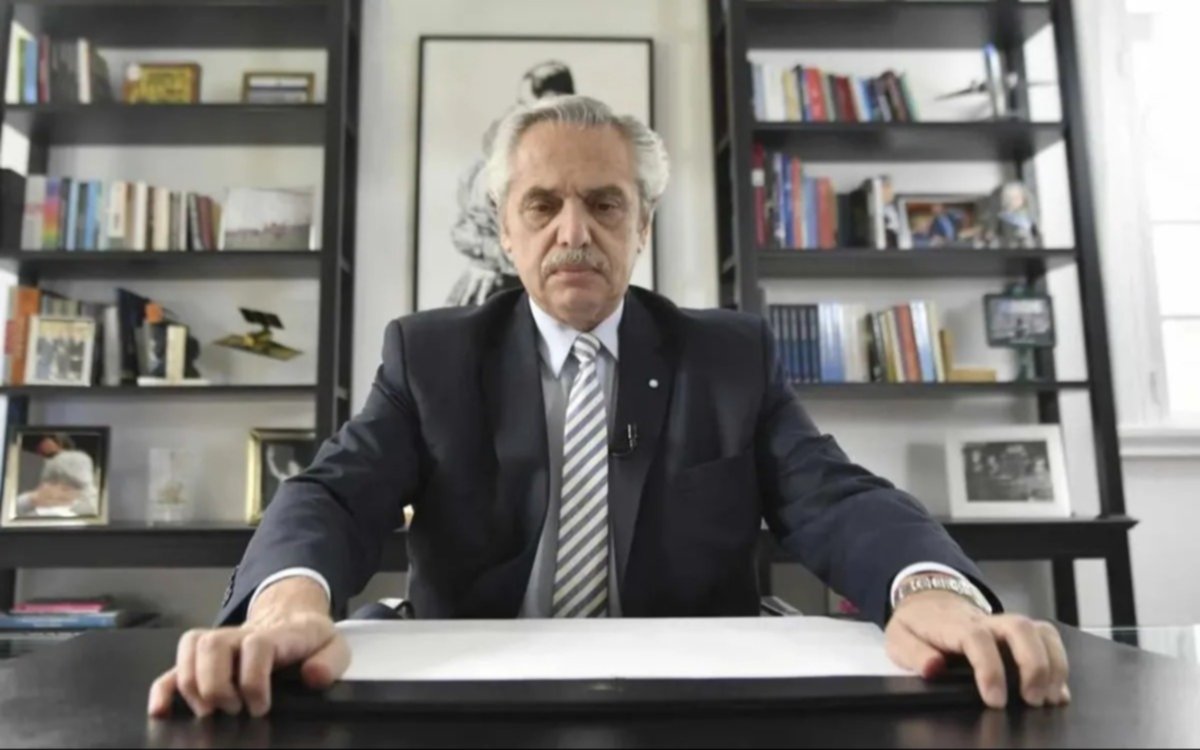 Causa Seguros: Alberto Fernández se presenta en Comodoro Py para ampliar su indagatoria