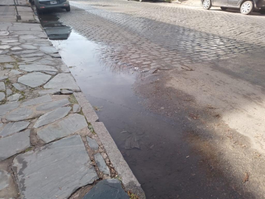 Reclamo por una pérdida de agua en Meridiano V