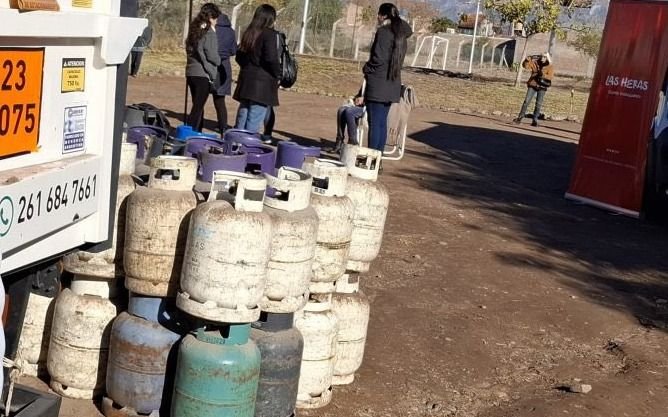 "Agradezcan que estamos en pleno verano": la ironía de Galmarini tras la medida de Milei con el precio de garrafas
