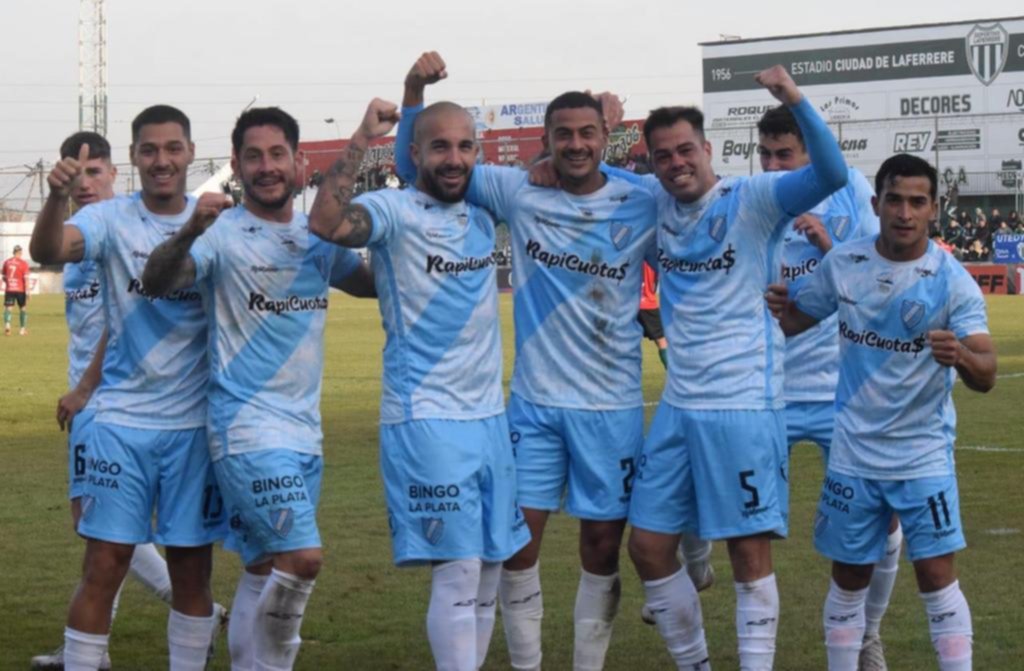 San Carlos ganó y picó en punta en el Clausura