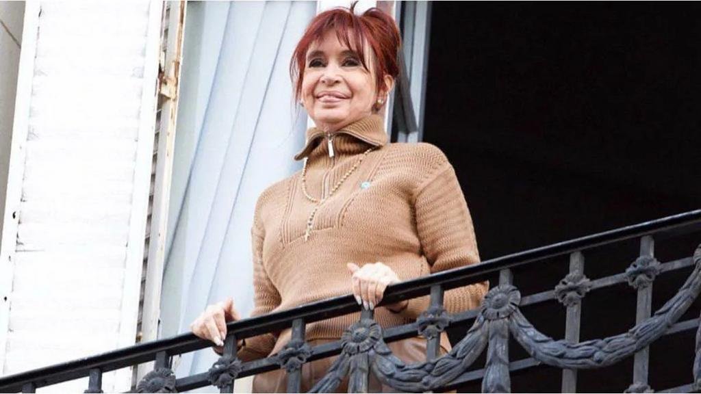 Cristina acusó a Milei de “libertario de los ricos” y lo vinculó con la represión