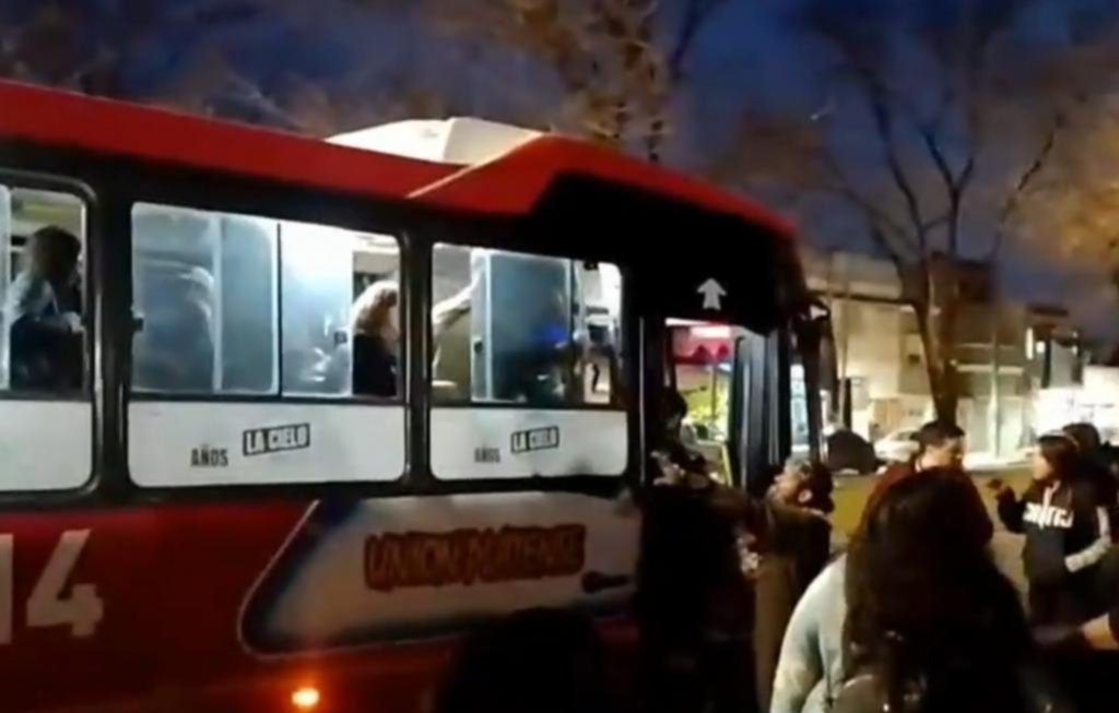 Golpearon a un hombre por manosear a una nena