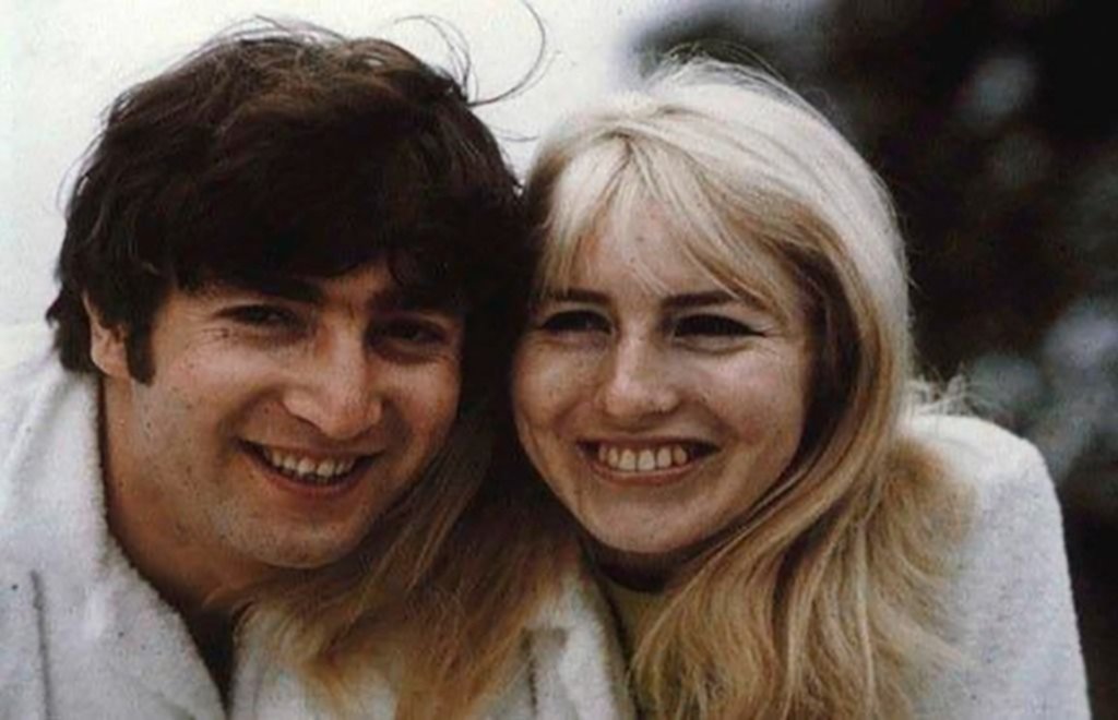 Subastan carta de Lennon a su primera mujer