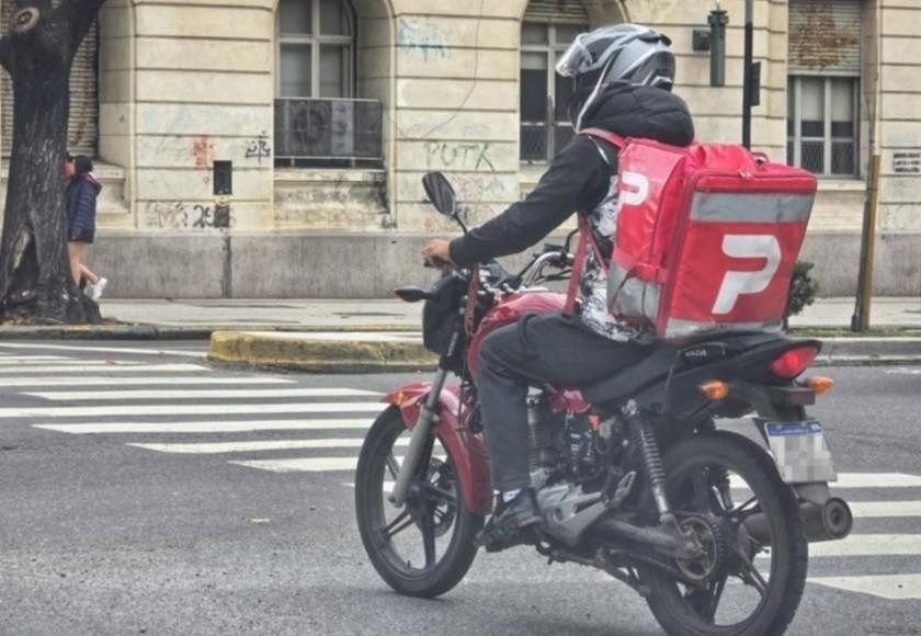 Polémica en el Concejo por la regulación de las apps de delivery