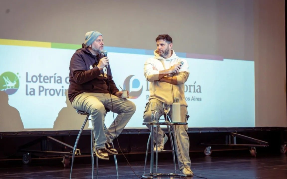 Periodista Nicolás Cayetano alerta en Quilmes sobre el juego online entre adolescentes