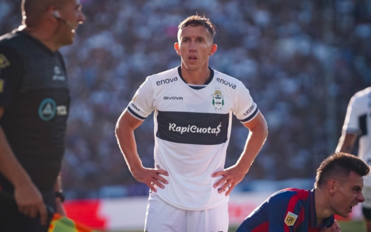 Pablo de Blasis no sigue en Gimnasia: los motivos de su salida, a poco del debut de Orfila