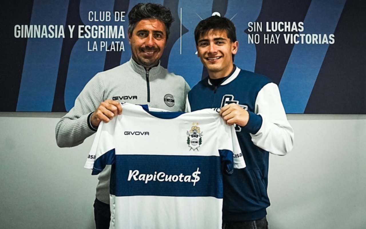 Gimnasia oficializó la llegada de su tercer refuerzo: el colombiano Juan José Pérez puso la firma