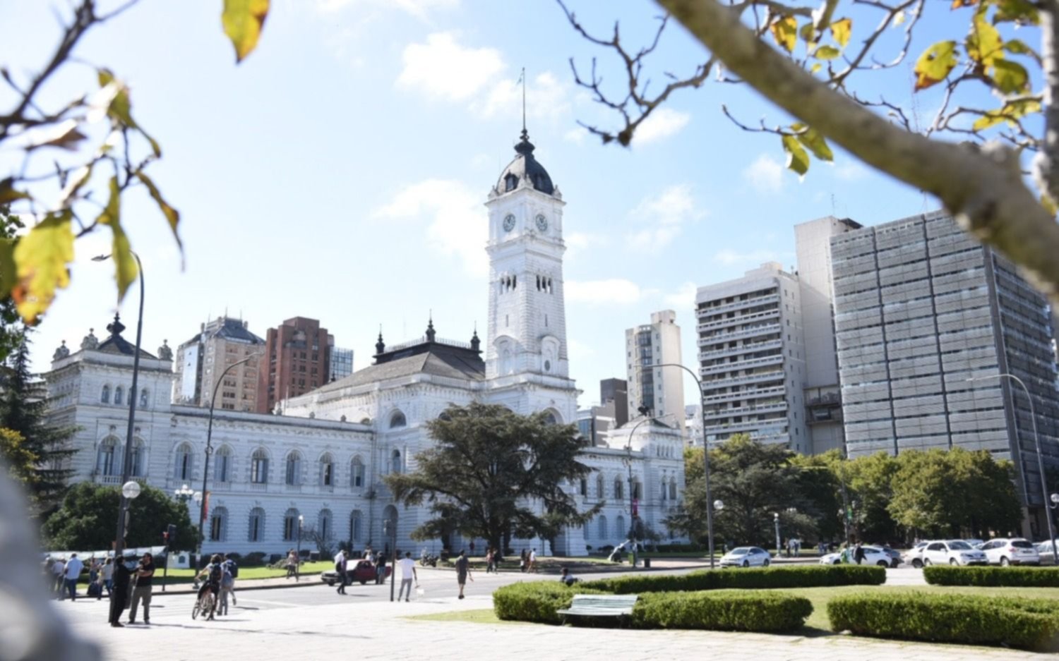 Micros, basura, estacionamiento y más: así funcionará La Plata mañana por el feriado del 9 de Julio
