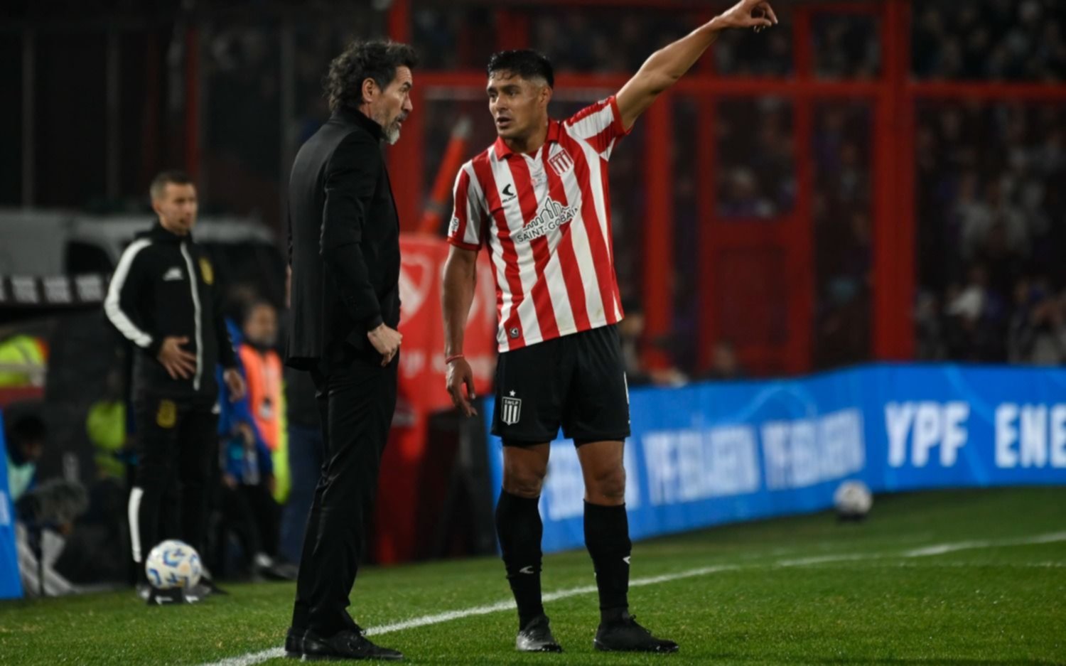 Eduardo Domínguez tras la derrota en la final ante Vélez: "Tengo las mismas ganas y la ilusión que en mi primera semana"