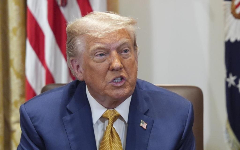 Trump prevé tasas del 200% a remedios y 50% al cobre