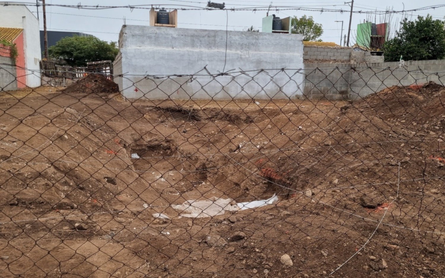 Córdoba: encontraron una fosa con más de 20 cadáveres cerca del ex centro clandestino Campo de la Ribera