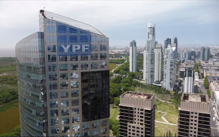 Caso YPF: la jueza estaounidense llamó a una audiencia urgente entre la Argentina y los demandantes