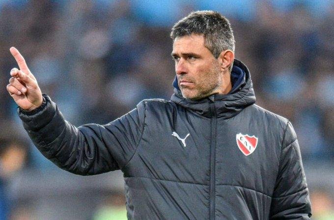Vaccari ensayó variantes antes del estreno con Sarmiento