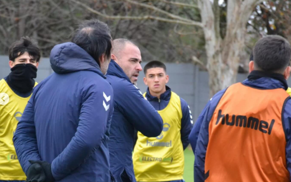 Quilmes con dudas en la formación para enfrentar a All Boys