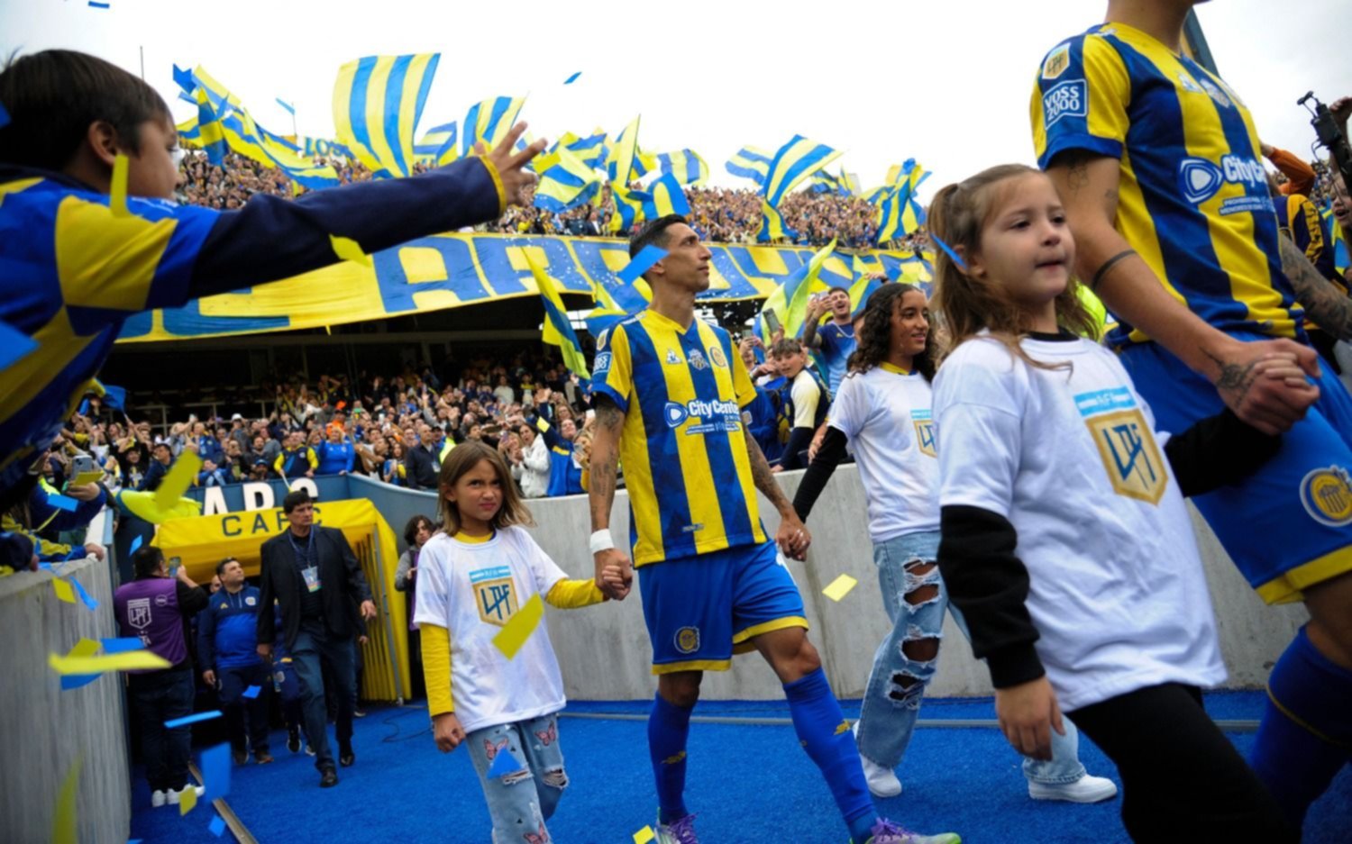 Ángel Di María en Rosario Central, volvió al fútbol argentino: ovación, lágrimas en el gol y lesión en el final