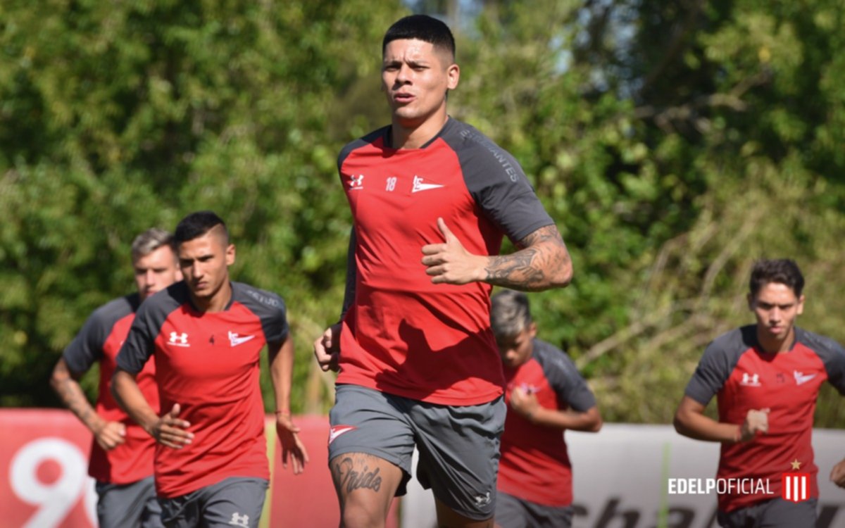 Pese al rechazo mayoritario, Verón insiste con el regreso de Marcos Rojo a Estudiantes para reforzar al plantel