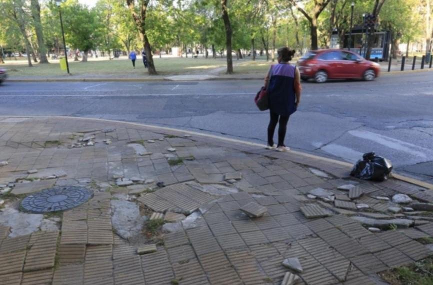 “Veredas sanas”, el plan que prepara la Comuna para el casco