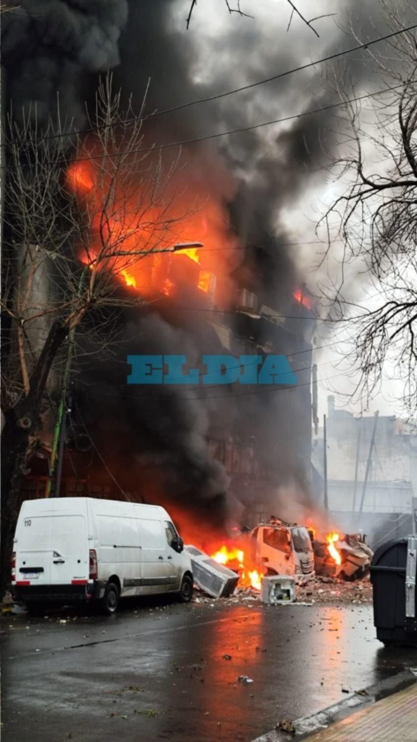 Cómo sigue el operativo y qué va a pasar con los evacuados tras el catastrófico incendio de La Plata