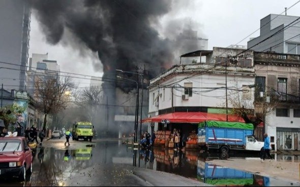 Pedido a Ingeniería para evaluar posibles daños estructurales y abren registro para asistir a evacuados