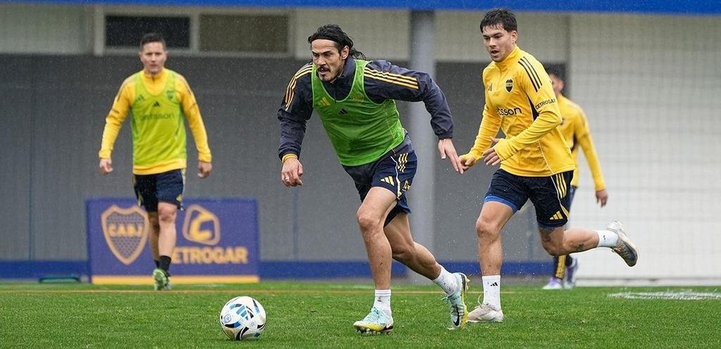Cavani podría volver y Paredes concentrará