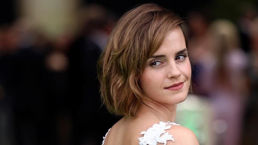 Rápida y furiosa: Emma Watson pierde licencia de conducir
