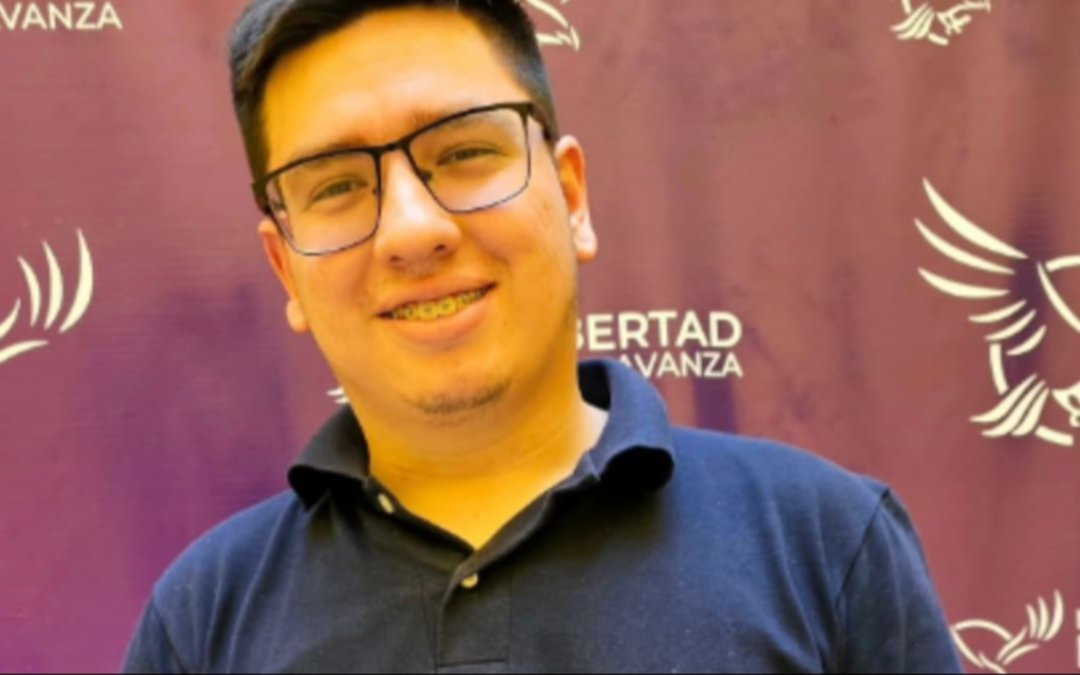 Quién es el dirigente de La Libertad Avanza denunciado por exigir favores sexuales a una militante