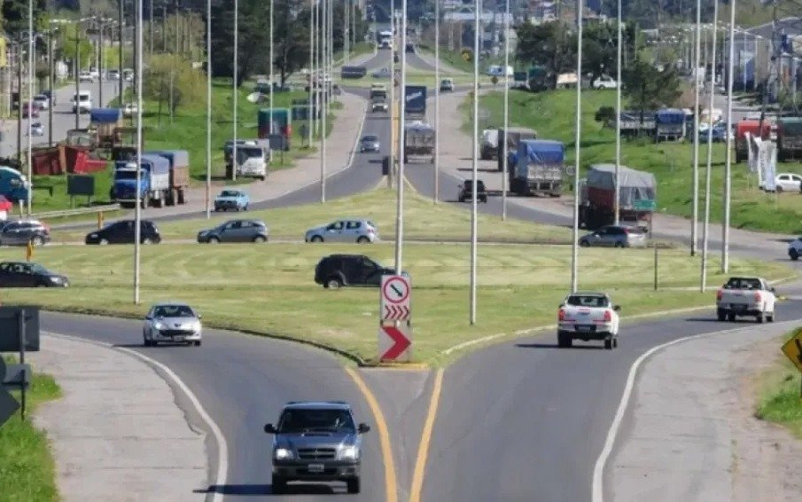 Incluirán la semaforización de la Ruta 226 en Tandil como obra obligatoria
