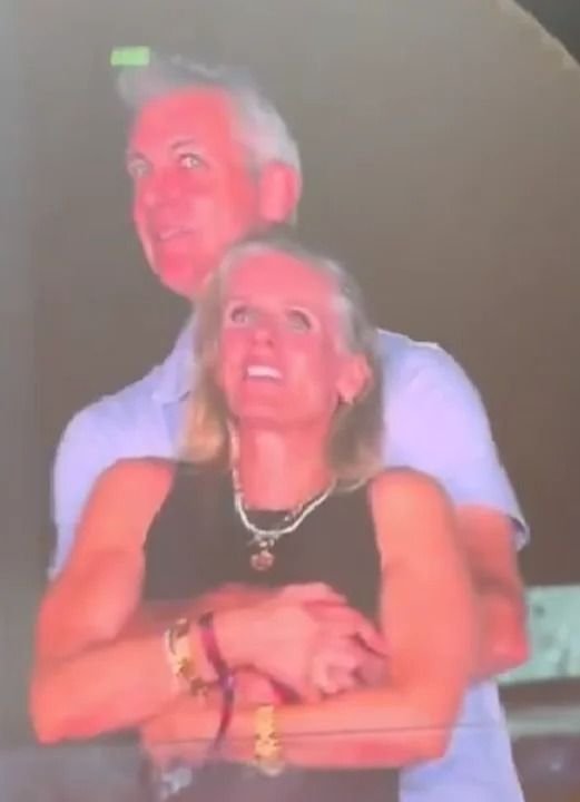 CEO infiel y viral en el show de Coldplay: tras el papelón publicó un statement con un disclaimer