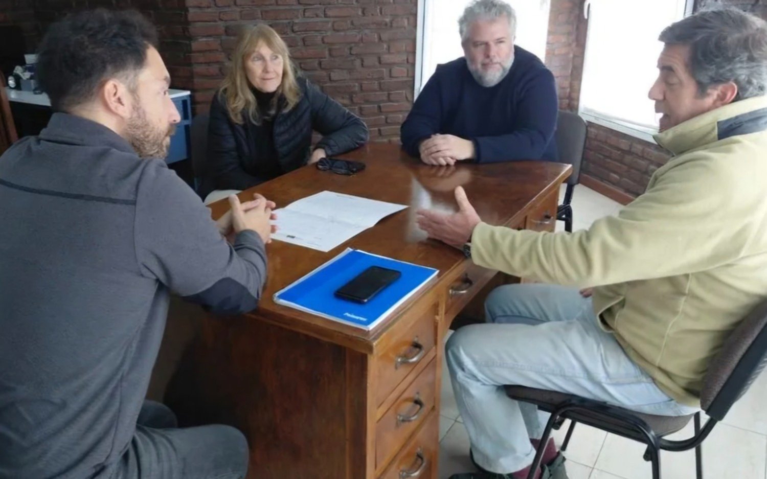 Bento visitó cooperativas en Tandil y presentó herramientas de fortalecimiento sectorial