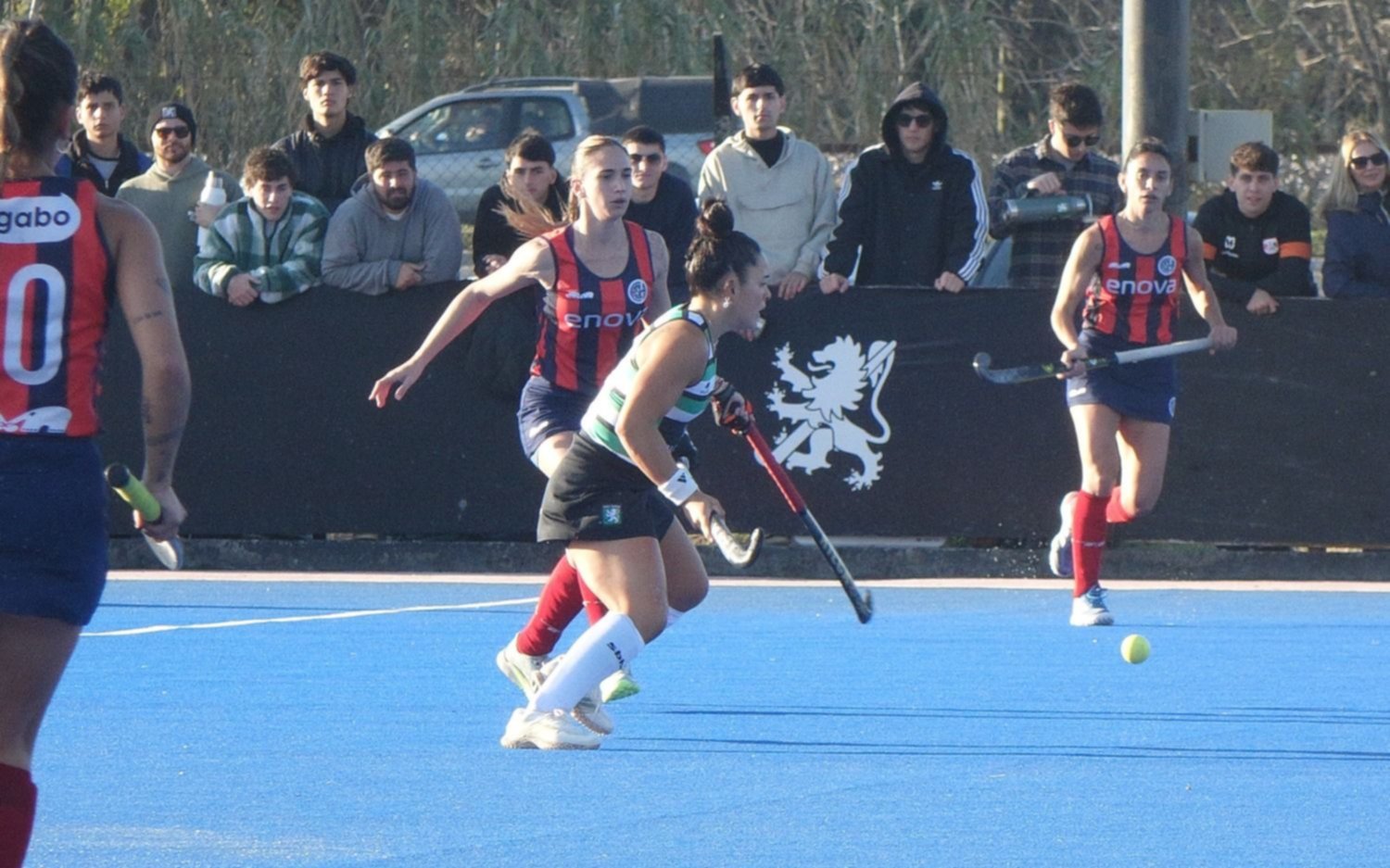 Santa fue un ciclón lleno de goles, en hockey femenino: 4 a 1