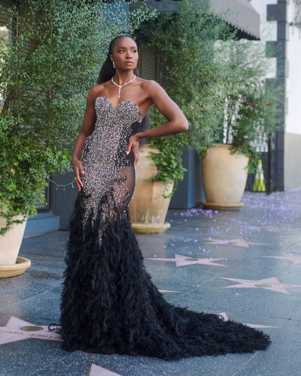 Old and New Guard: Charlize Theron, Kiki Layne y Uma Thurman deslumbran en Los Ángeles