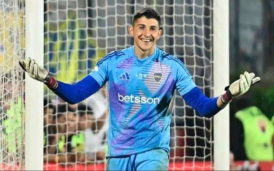 Russo pateó el tablero y sorprendió con el equipo