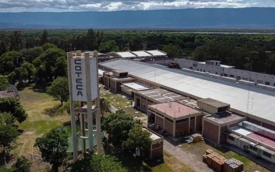 Catamarca: suspenden a 80 operarios en Coteca por un mes
