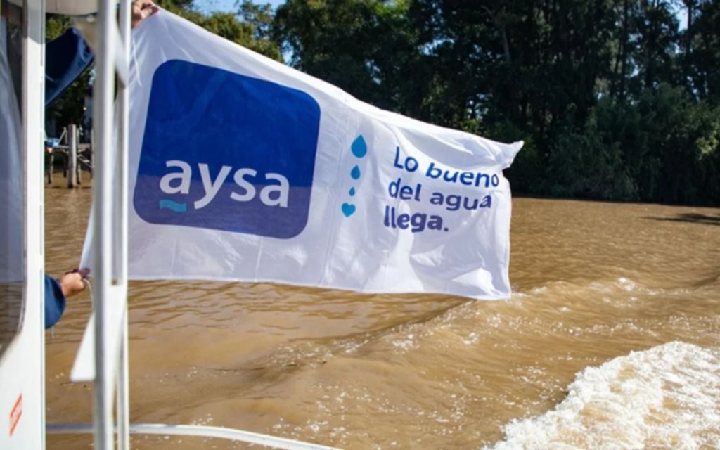 El Gobierno autorizó la privatización total de AySA mediante la venta de las acciones estatales