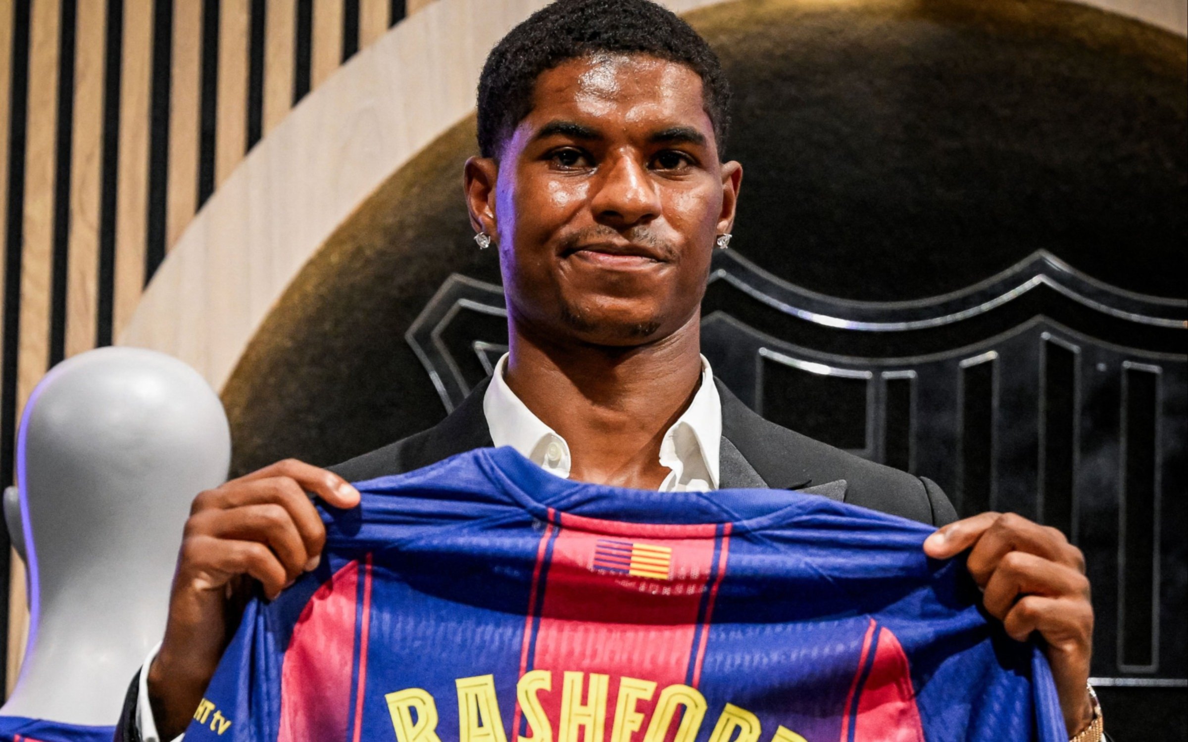 Marcus Rashford llega al Barcelona a préstamo por una temporada