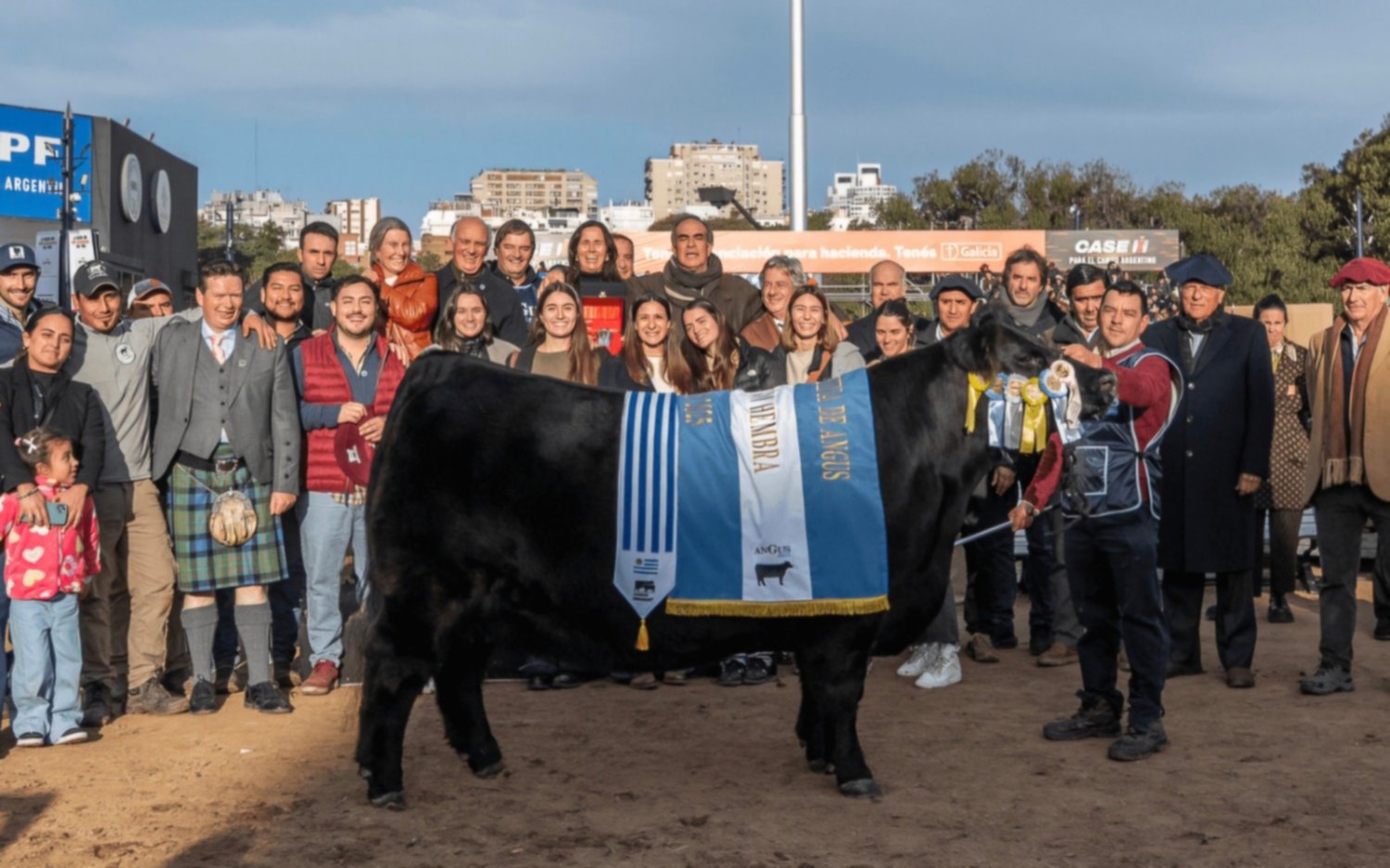 Una vaca de Claromecó repitió el título de Gran Campeón Hembra en La Rural de Palermo