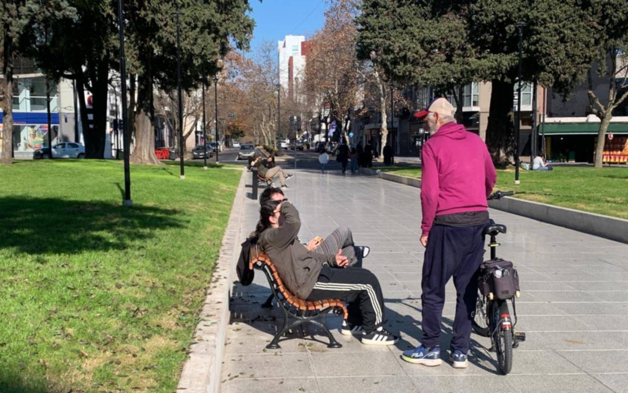 Sábado nublado con viento y fresco: ¿cómo sigue el tiempo en La Plata?