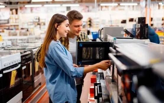 Destacan que el consumo de las familias creció 45%  y está en su mejor nivel desde 2008