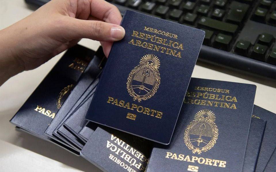 Viajar a Estados Unidos sin visa: cómo funciona el programa al que busca entrar Argentina y qué se necesita