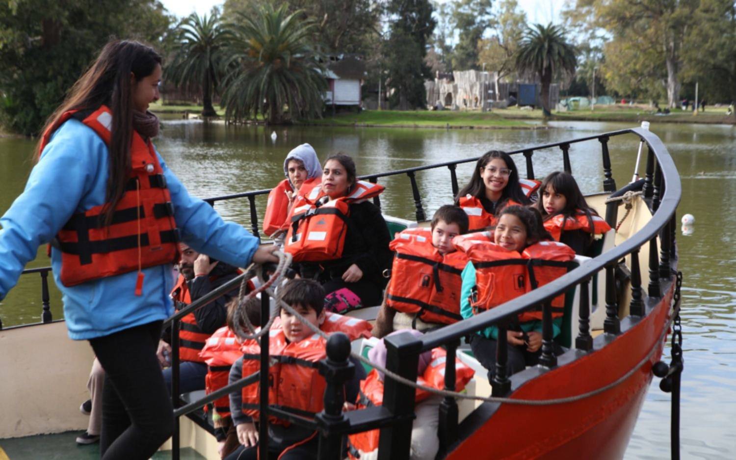 Vacaciones de invierno en La Plata: volvió a funcionar el tren y el barco de la República de los Niños