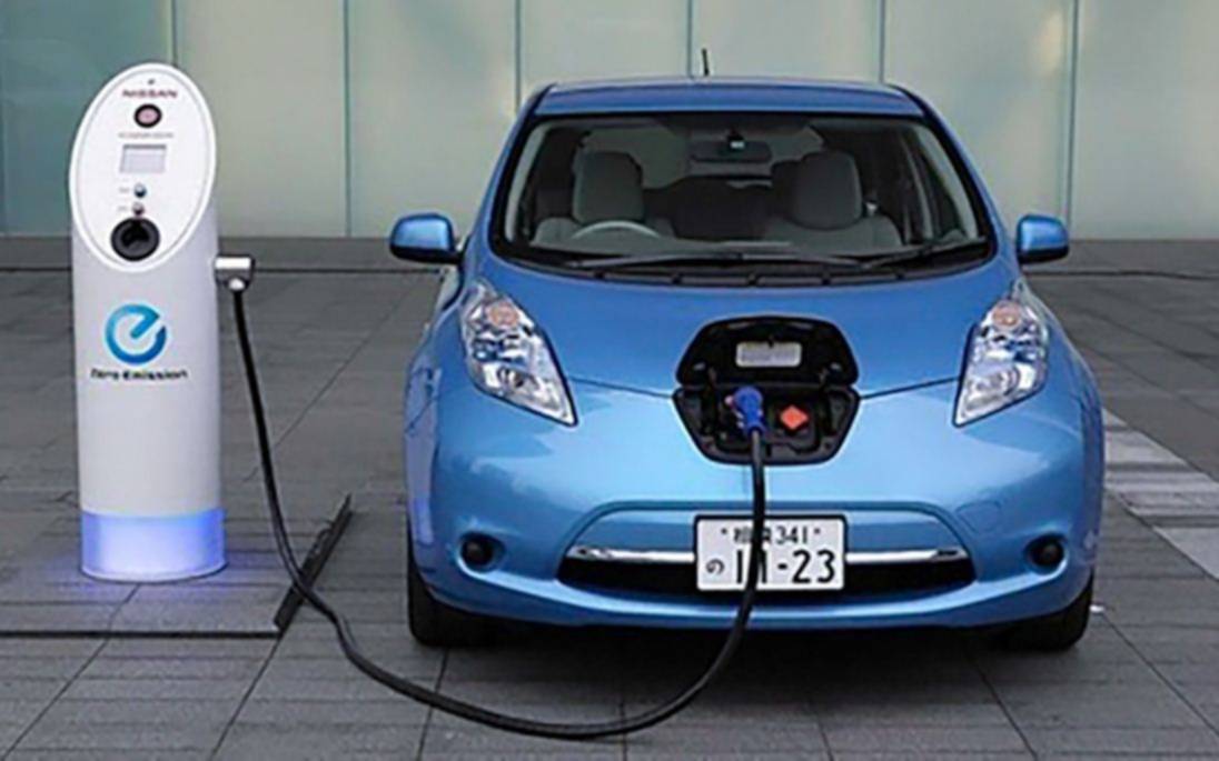 El Gobierno completó el proceso para el ingreso de más vehículos eléctricos e híbridos sin aranceles