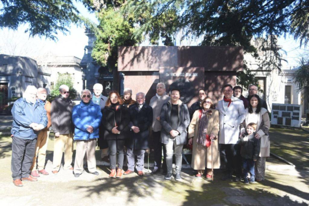 Homenaje a Ricardo Balbín, a 121 años de su nacimiento