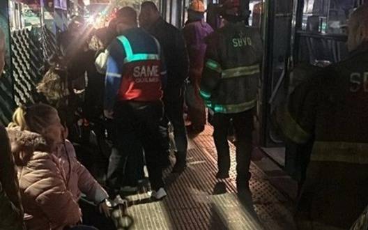 Dieciocho heridos en Quilmes tras triple choque de colectivos en Avenida Calchaquí