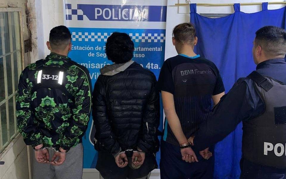 Tres jóvenes detenidos por amenazas y tenencia de municiones en la Región