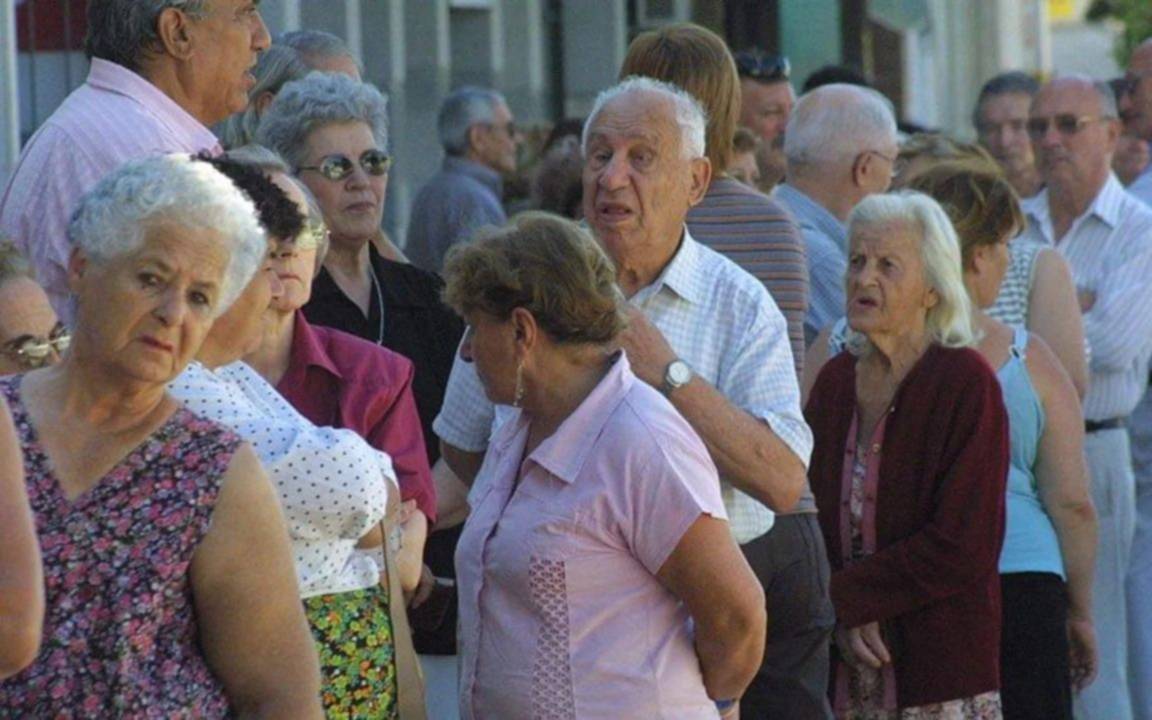 Oficializaron el pago del bono de $70.000 para jubilados: quiénes podrán percibirlo