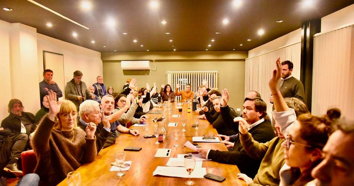 La UCR bonaerense inició su nueva etapa con un plenario y Balbín pidió construir "una alternativa" | El Dia