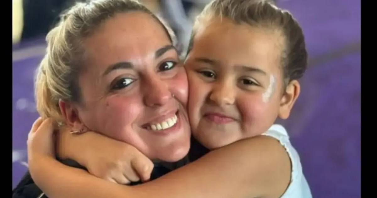 ¡Pura emoción! Llegan los insumos para la nena de La Plata tras el reclamo a una obra social | El Dia