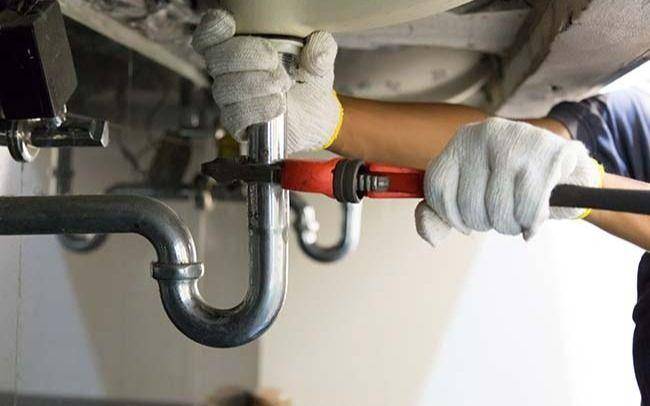 Urgencias en el hogar: cuánto cuestan hoy los arreglos de gas, electricidad y plomería