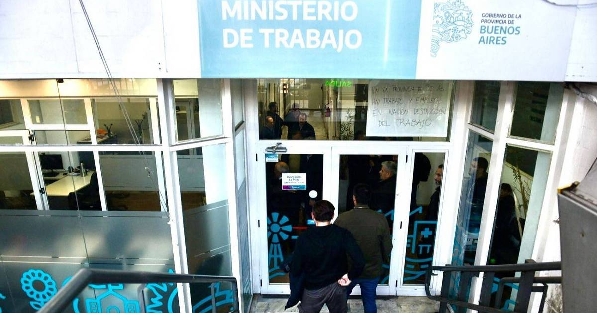 Paritaria bonaerense: la Provincia propuso un aumento de sueldos del 7% escalonado a docentes | El Dia